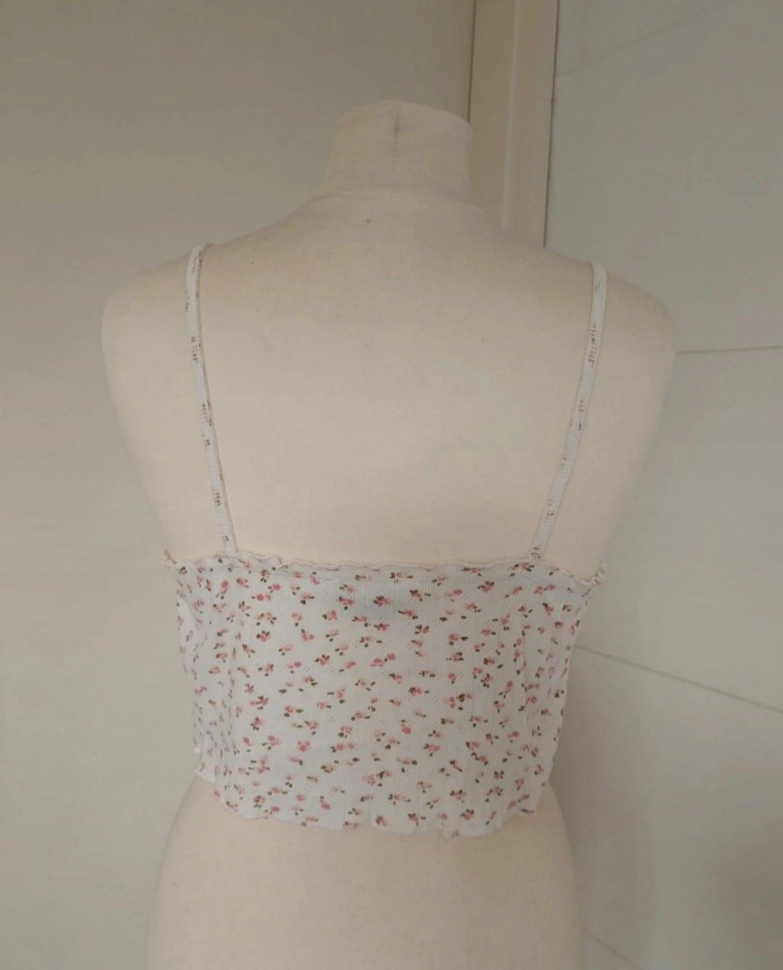 Top romántico con flores de Pigalle, talla s/m – photo 4